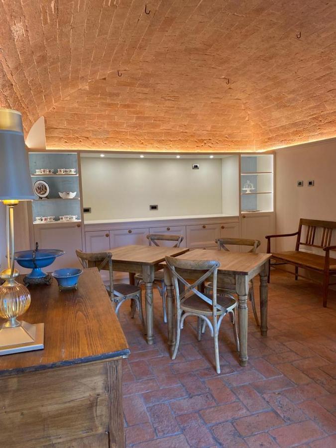 Relais Maria Cristina Panzió Chianni Kültér fotó